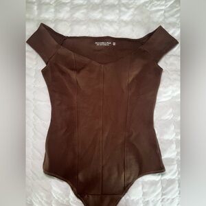 Brown Abercrombie & Fitch body suit!